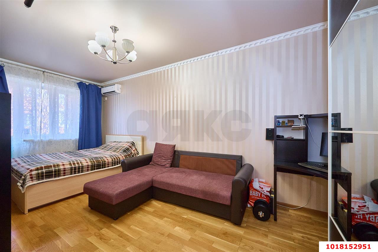 Фото №6: 1-комнатная квартира <span class="whitespace-nowrap">40 м²</span>, <span class="whitespace-nowrap">4/5 эт.</span> - Краснодар, Прикубанский внутригородской округ, мкр. Музыкальный, пер. Шаляпина, 6