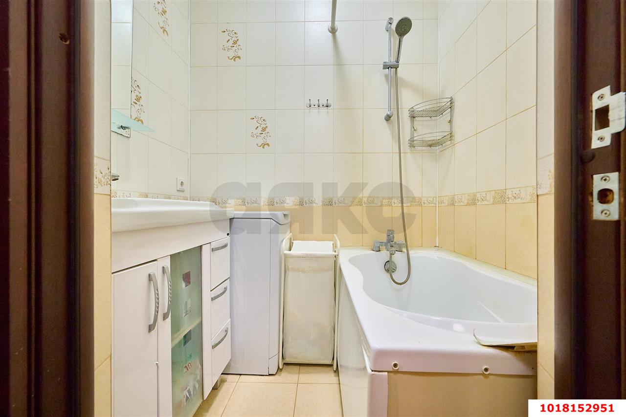 Фото №11: 1-комнатная квартира <span class="whitespace-nowrap">40 м²</span>, <span class="whitespace-nowrap">4/5 эт.</span> - Краснодар, Прикубанский внутригородской округ, мкр. Музыкальный, пер. Шаляпина, 6