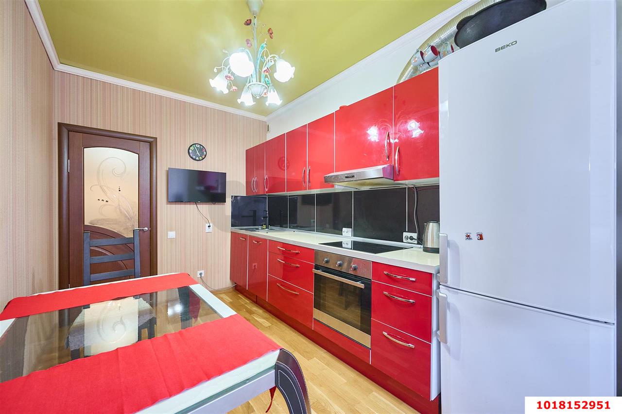 Фото №2: 1-комнатная квартира <span class="whitespace-nowrap">40 м²</span>, <span class="whitespace-nowrap">4/5 эт.</span> - Краснодар, Прикубанский внутригородской округ, мкр. Музыкальный, пер. Шаляпина, 6