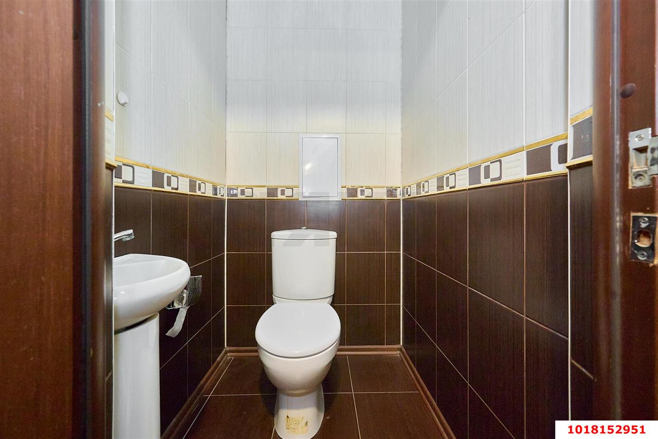 Фото №12: 1-комнатная квартира <span class="whitespace-nowrap">40 м²</span>, <span class="whitespace-nowrap">4/5 эт.</span> - Краснодар, Прикубанский внутригородской округ, мкр. Музыкальный, пер. Шаляпина, 6