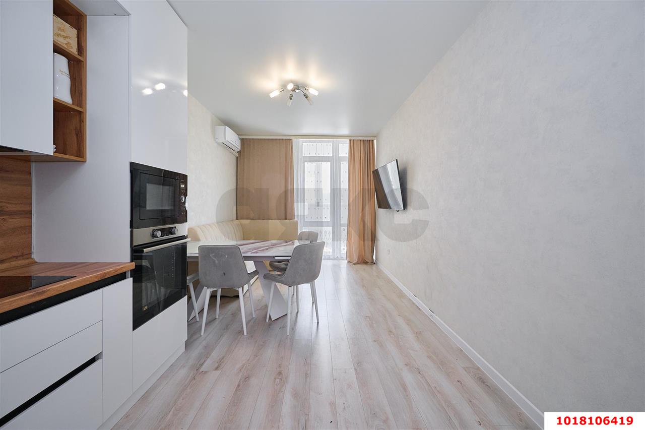 Фото №2: 2-комнатная квартира <span class="whitespace-nowrap">65 м²</span>, <span class="whitespace-nowrap">10/23 эт.</span> - Краснодар, Прикубанский внутригородской округ, мкр. Любимово, 18
