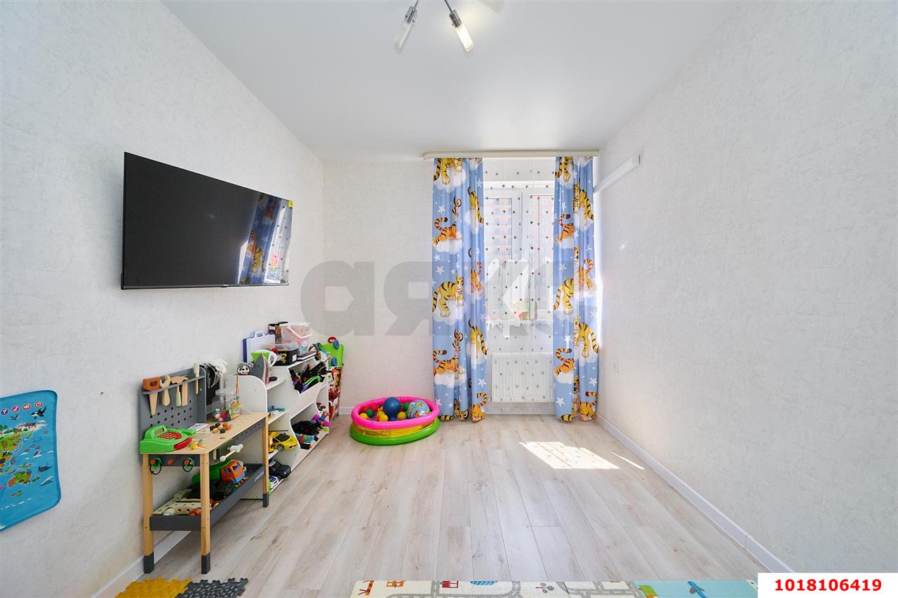 Фото №11: 2-комнатная квартира <span class="whitespace-nowrap">65 м²</span>, <span class="whitespace-nowrap">10/23 эт.</span> - Краснодар, Прикубанский внутригородской округ, мкр. Любимово, 18