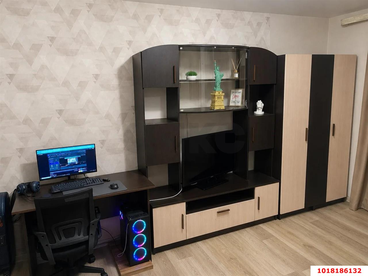 Фото №3: 2-комнатная квартира <span class="whitespace-nowrap">45 м²</span>, <span class="whitespace-nowrap">2/2 эт.</span> - Краснодар, Прикубанский внутригородской округ, Горхутор, мкр. Отделение № 3 совхоза Солнечный, 15