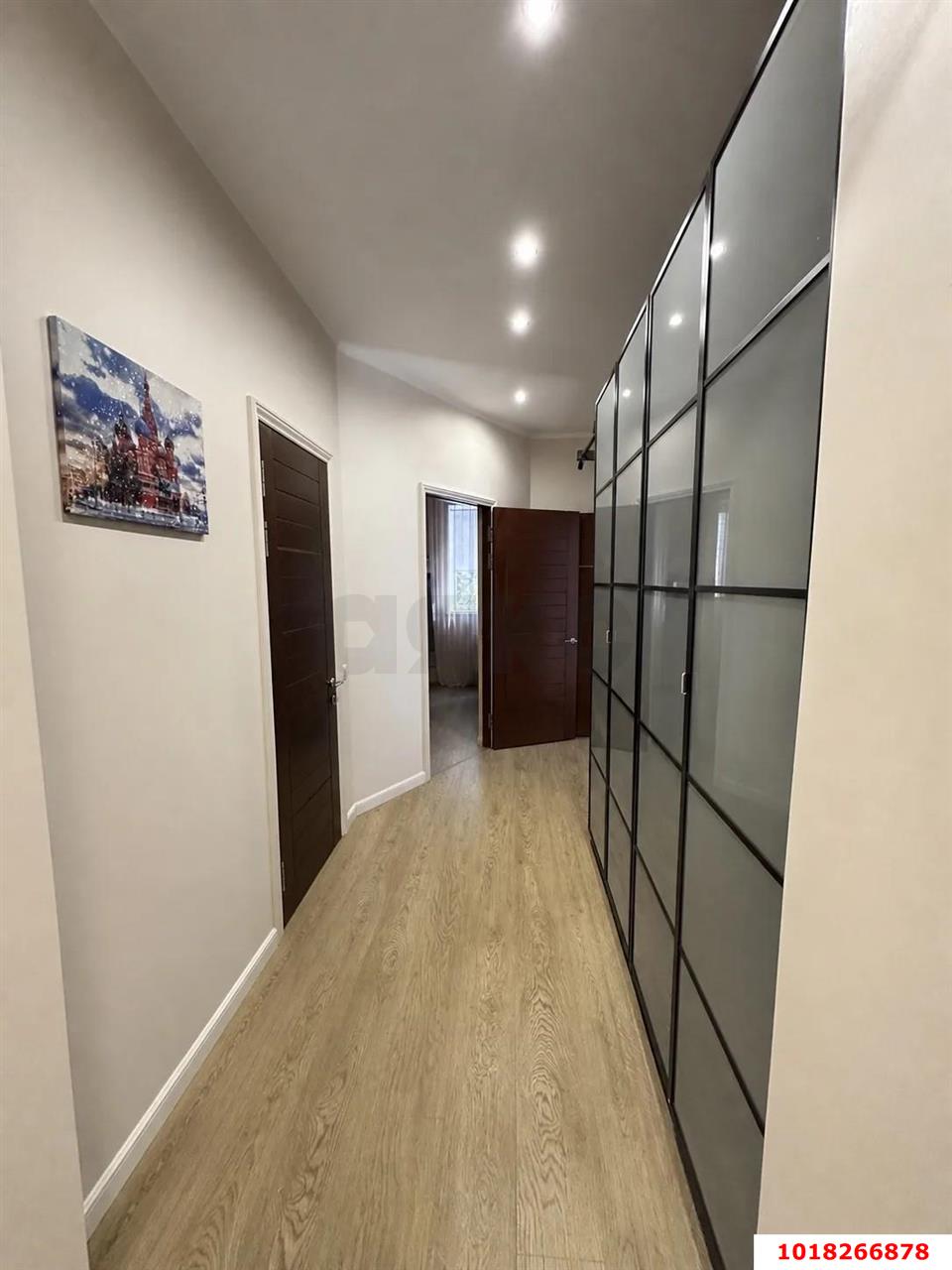 Фото №7: 4-комнатная квартира <span class="whitespace-nowrap">132 м²</span>, <span class="whitespace-nowrap">1/8 эт.</span> - Краснодар, Прикубанский внутригородской округ, мкр. имени Маршала Жукова, ул. Кореновская, 21