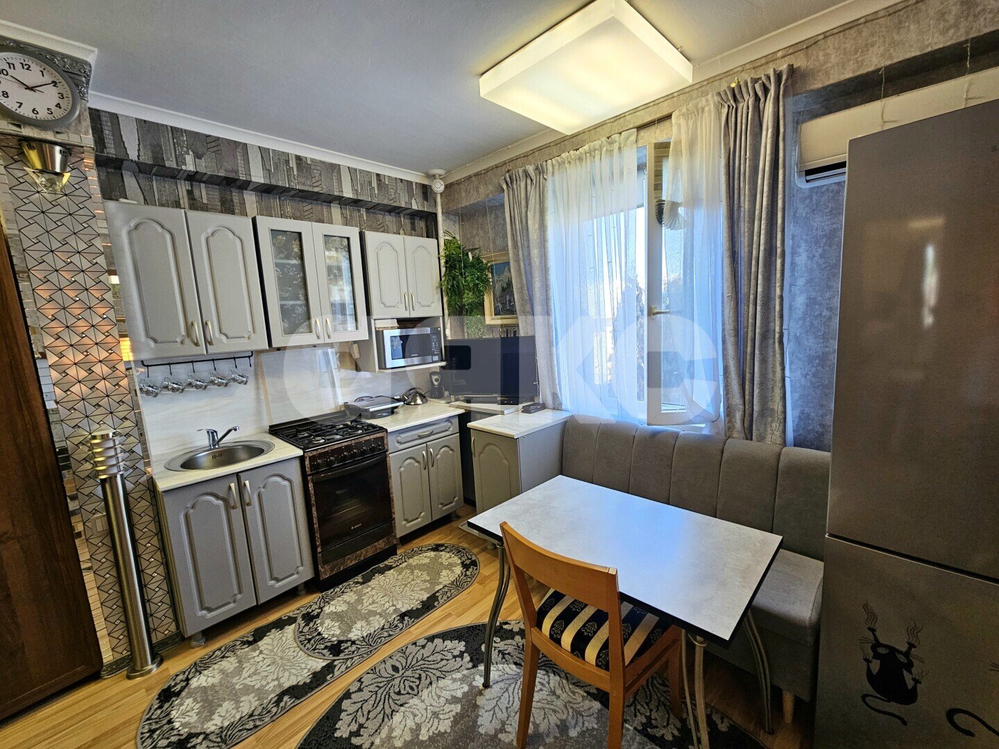 Фото №1: 2-комнатная квартира <span class="whitespace-nowrap">35 м²</span>, <span class="whitespace-nowrap">2/5 эт.</span> - Сочи, Хостинский, Соболевка, мкр. СНТ Фронтовик, ул. Чайкиной, 11/18