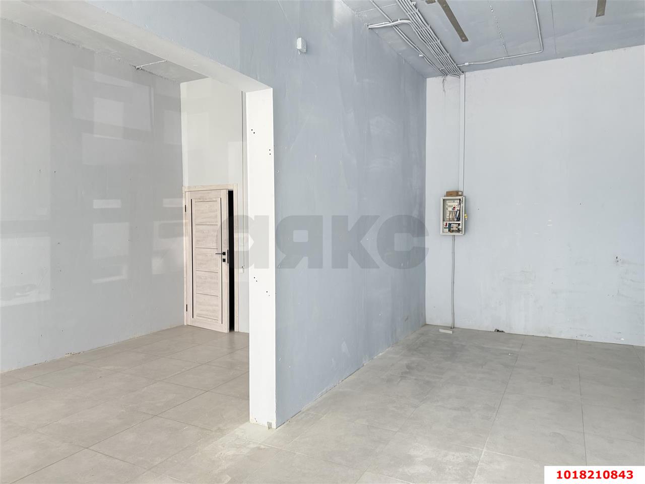 Фото №5: Студия <span class="whitespace-nowrap">88 м²</span>, <span class="whitespace-nowrap">1/24 эт.</span> - Краснодар, Центральный внутригородской округ, Черёмушки, мкр. ЖК Фонтаны, ул. Воронежская, 47Б