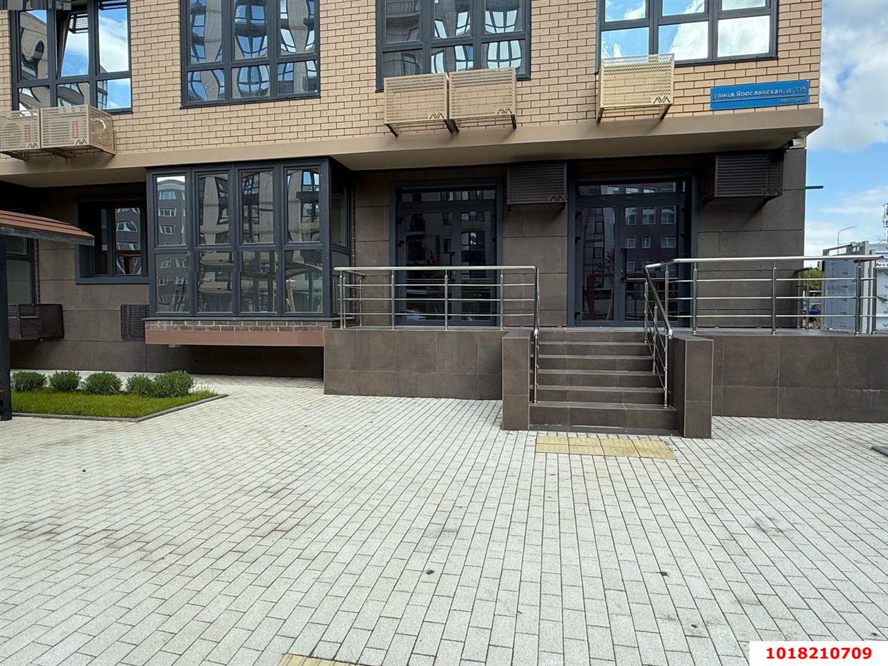 Фото №7: Студия <span class="whitespace-nowrap">43 м²</span>, <span class="whitespace-nowrap">1/12 эт.</span> - Краснодар, Прикубанский внутригородской округ, ЖК Небо, мкр. 9-й километр, ул. Ярославская, 115
