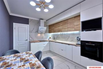 Фото №1: 2-комнатная квартира <span class="whitespace-nowrap">56 м²</span>, <span class="whitespace-nowrap">18/18 эт.</span> - Краснодар, мкр. Славянский, ул. Заполярная, 39к4