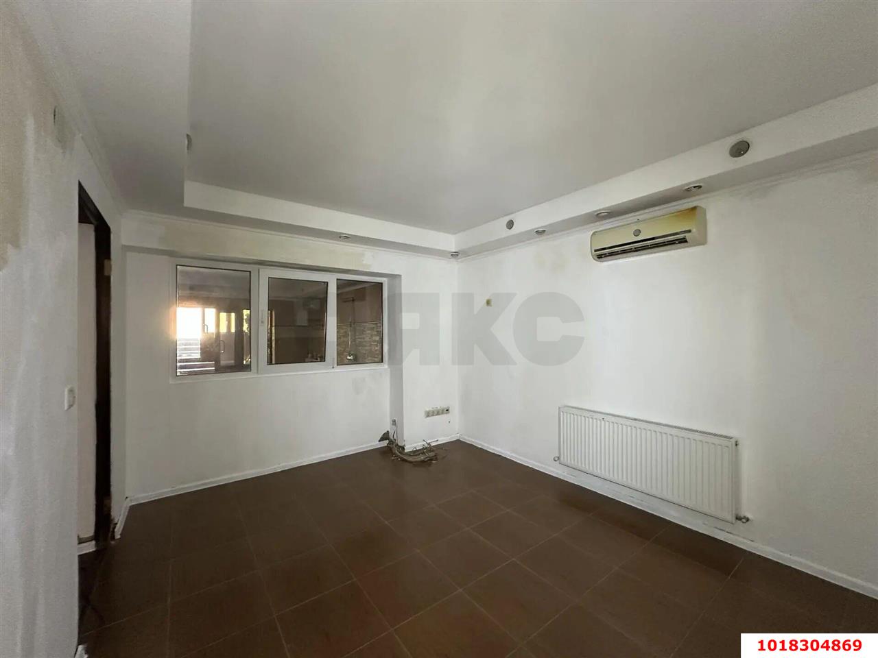 Фото №4: Торговое помещение <span class="whitespace-nowrap">72 м²</span>, <span class="whitespace-nowrap">3 эт.</span> - Краснодар, Карасунский внутригородской округ, мкр. Камвольно-суконный Комбинат, ул. Просторная, 84