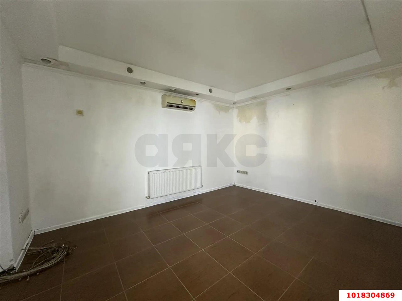 Фото №6: Торговое помещение <span class="whitespace-nowrap">72 м²</span>, <span class="whitespace-nowrap">3 эт.</span> - Краснодар, Карасунский внутригородской округ, мкр. Камвольно-суконный Комбинат, ул. Просторная, 84