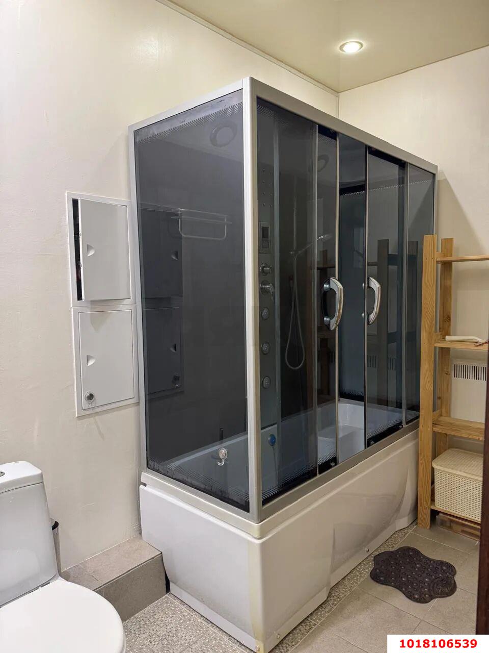Фото №3: 1-комнатная квартира <span class="whitespace-nowrap">44 м²</span>, <span class="whitespace-nowrap">8/9 эт.</span> - Краснодар, Карасунский внутригородской округ, ж/м Пашковский, ул. Октябрьская, 12/1