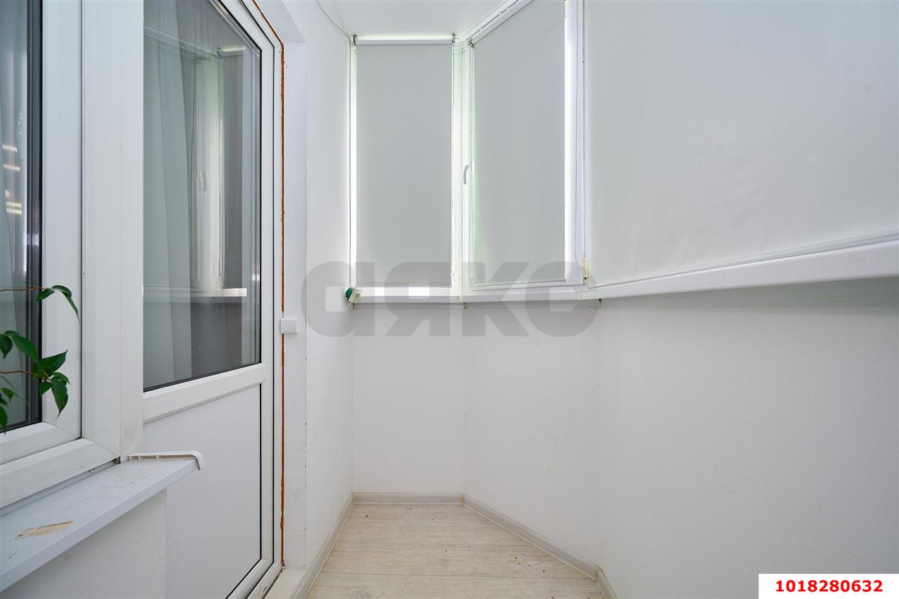 Фото №16: 3-комнатная квартира <span class="whitespace-nowrap">90 м²</span>, <span class="whitespace-nowrap">2/16 эт.</span> - Краснодар, Прикубанский внутригородской округ, Восточный, мкр. жилой комплекс Квартал № 6, ул. Генерал-лейтенанта Александра Сапрунова, 17