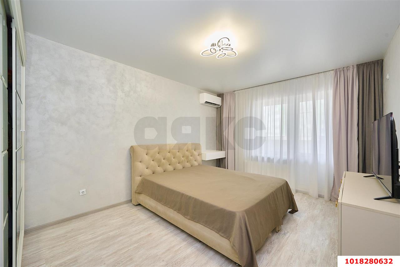 Фото №6: 3-комнатная квартира <span class="whitespace-nowrap">90 м²</span>, <span class="whitespace-nowrap">2/16 эт.</span> - Краснодар, Прикубанский внутригородской округ, Восточный, мкр. жилой комплекс Квартал № 6, ул. Генерал-лейтенанта Александра Сапрунова, 17