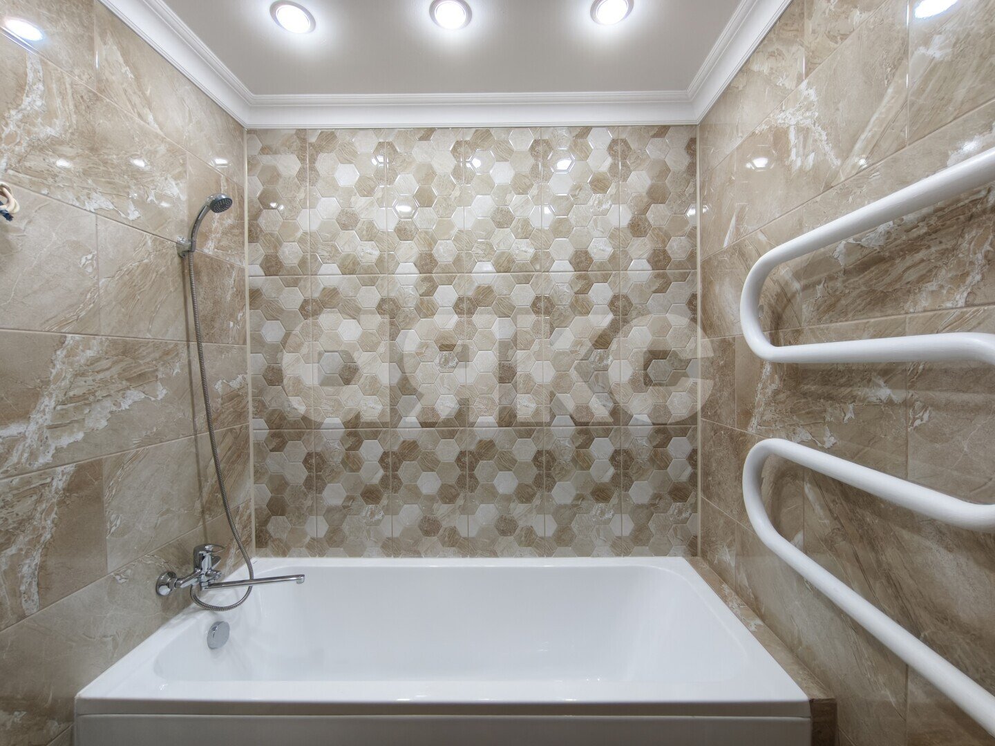 Фото №8: 2-комнатная квартира <span class="whitespace-nowrap">62 м²</span>, <span class="whitespace-nowrap">2/5 эт.</span> - Горячий Ключ, мкр. Администрация, ул. Ленина, 236