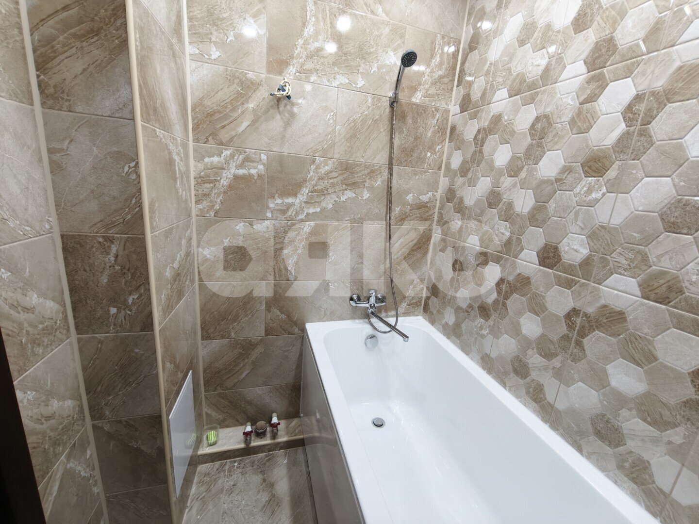 Фото №9: 2-комнатная квартира <span class="whitespace-nowrap">62 м²</span>, <span class="whitespace-nowrap">2/5 эт.</span> - Горячий Ключ, мкр. Администрация, ул. Ленина, 236
