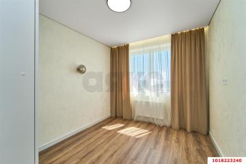 Фото №1: 1-комнатная квартира <span class="whitespace-nowrap">33 м²</span>, <span class="whitespace-nowrap">6/23 эт.</span> - Краснодар, мкр. ЖК Урал, ул. Уральская, 87/7