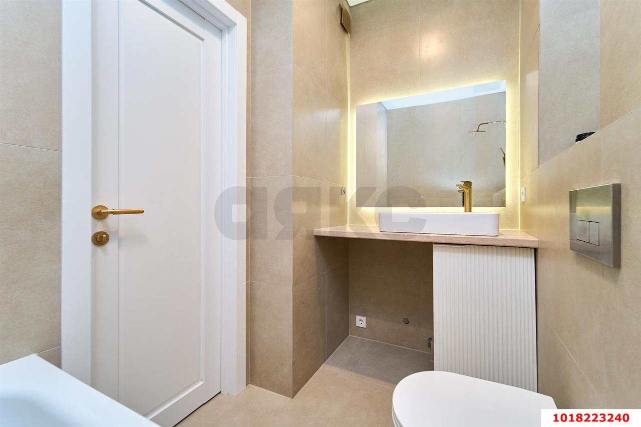 Фото №6: 1-комнатная квартира <span class="whitespace-nowrap">35 м²</span>, <span class="whitespace-nowrap">6/23 эт.</span> - Краснодар, Карасунский внутригородской округ, Камвольно-суконный Комбинат, мкр. ЖК Урал, ул. Уральская, 87/7