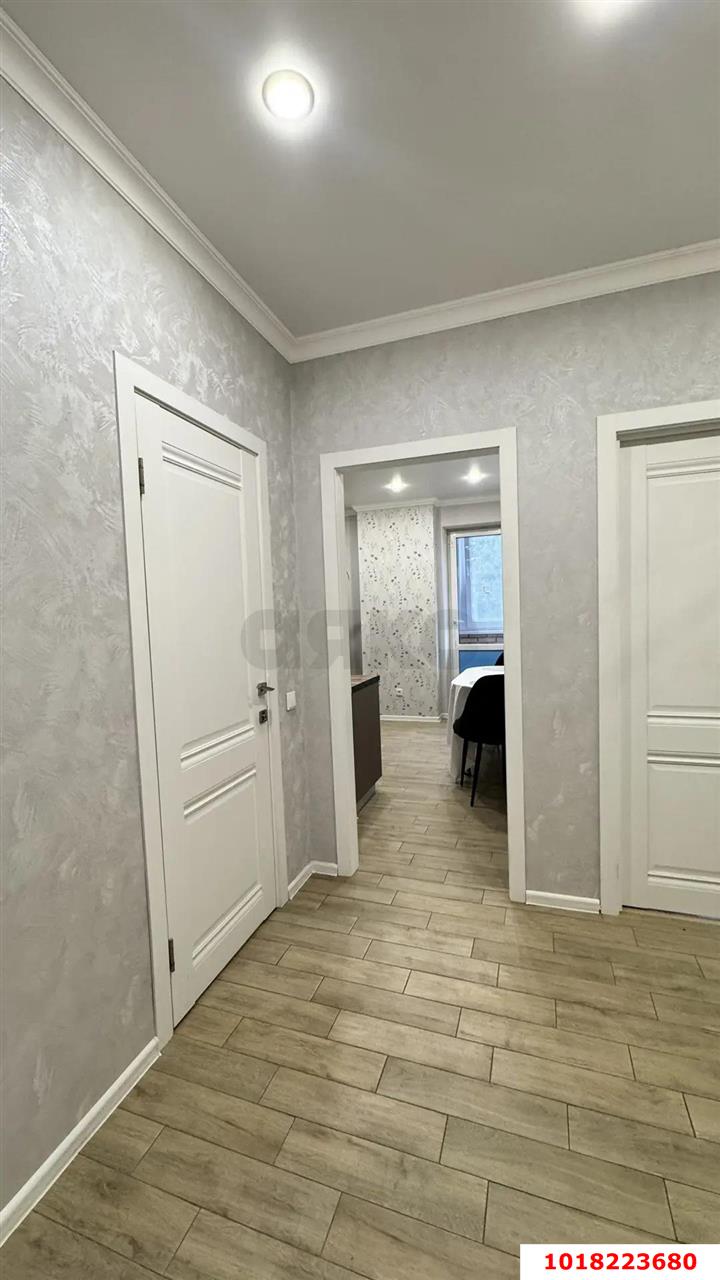 Фото №10: 1-комнатная квартира <span class="whitespace-nowrap">40 м²</span>, <span class="whitespace-nowrap">1/20 эт.</span> - Краснодар, Прикубанский внутригородской округ, Завод Радиоизмерительных Приборов, п. Калинино, ул. Российская, 337