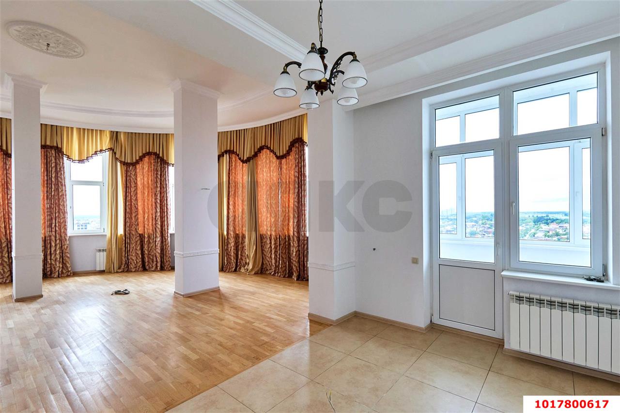 Фото №6: 3-комнатная квартира <span class="whitespace-nowrap">160 м²</span>, <span class="whitespace-nowrap">15/16 эт.</span> - Краснодар, Западный внутригородской округ, мкр. Кожзавод, ул. Володи Головатого, 109