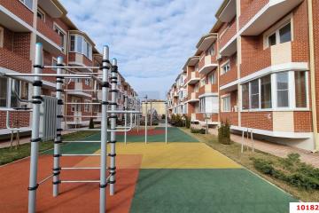 Фото №1: 1-комнатная квартира <span class="whitespace-nowrap">34 м²</span>, <span class="whitespace-nowrap">3/3 эт.</span> - Краснодар, мкр. Прикубанский внутригородской округ, ул. Ивана Рослого, 16к2