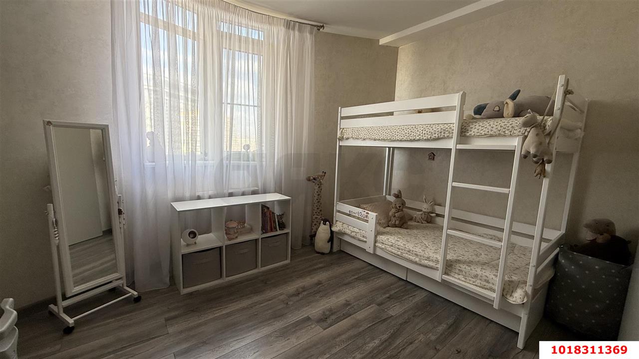 Фото №15: 3-комнатная квартира <span class="whitespace-nowrap">93 м²</span>, <span class="whitespace-nowrap">8/16 эт.</span> - Краснодар, Центральный внутригородской округ, мкр. Школьный, ул. 9 Мая, 9