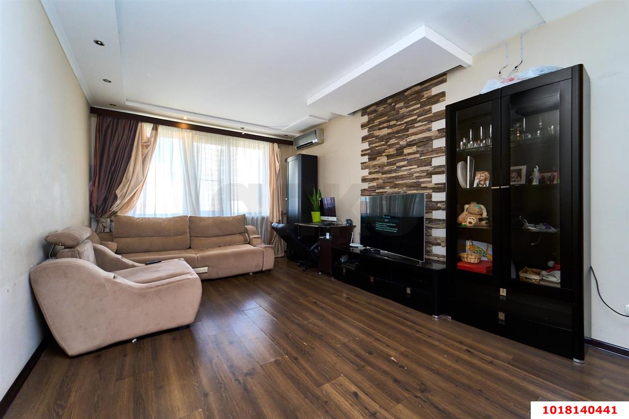 Фото №4: 2-комнатная квартира <span class="whitespace-nowrap">73 м²</span>, <span class="whitespace-nowrap">13/17 эт.</span> - Краснодар, Центральный внутригородской округ, Черёмушки, мкр. ЖК Черёмушки, ул. Кубанская, 45к1