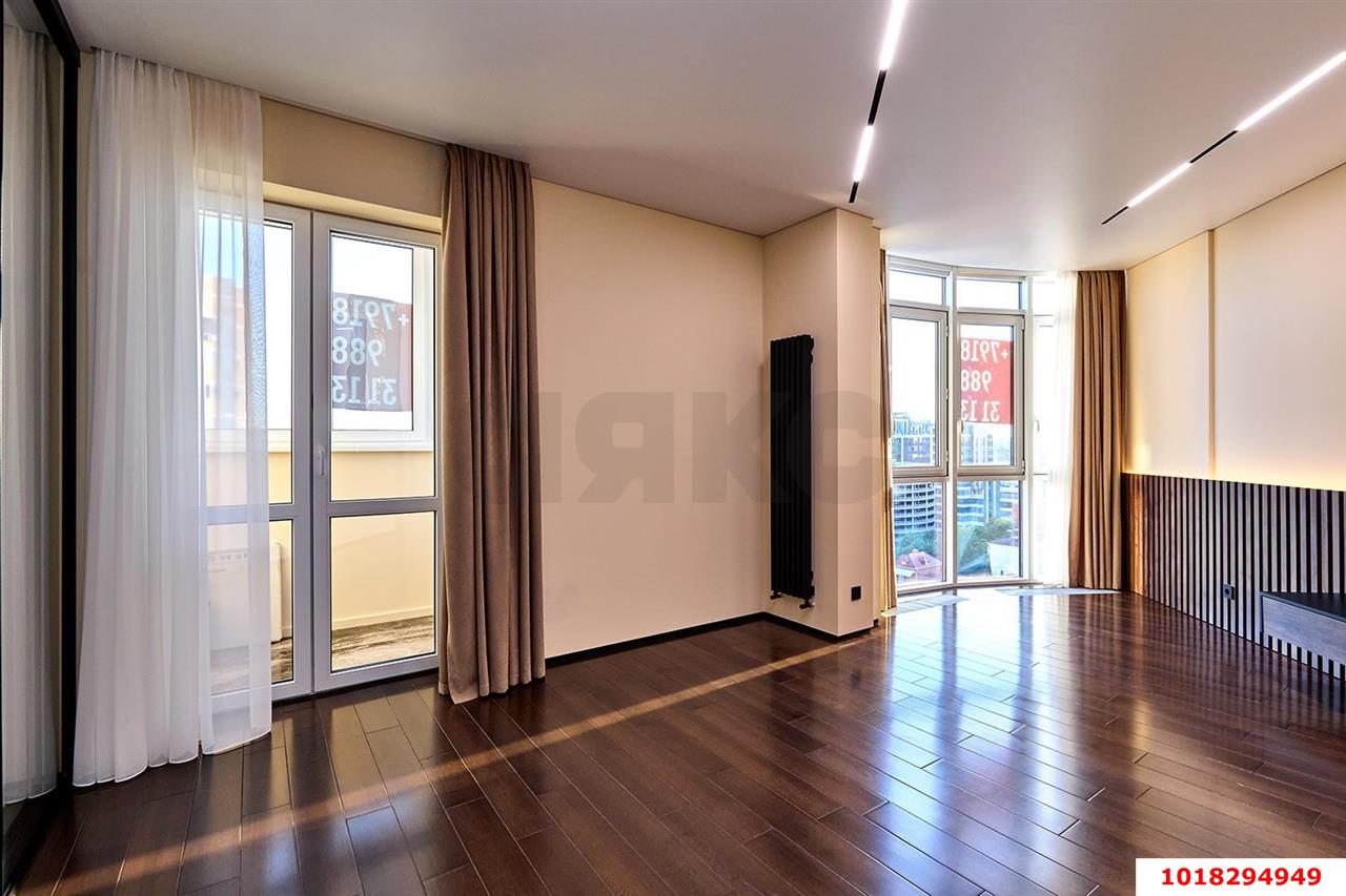 Фото №6: 2-комнатная квартира <span class="whitespace-nowrap">86 м²</span>, <span class="whitespace-nowrap">13/16 эт.</span> - Краснодар, Центральный внутригородской округ, мкр. Центральный, ул. Митрофана Седина, 51/1