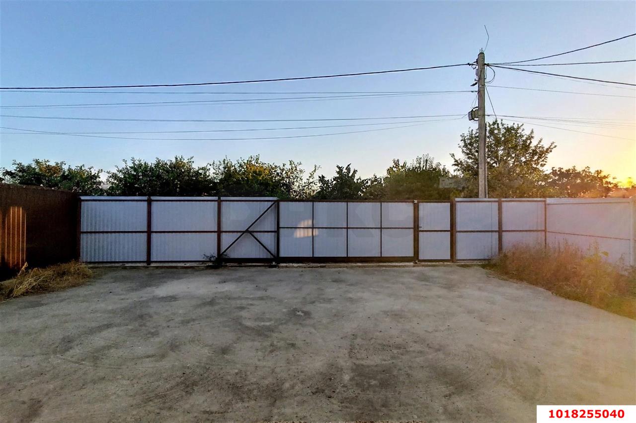 Фото №7: Дом <span class="whitespace-nowrap">100 м²</span> <span class="whitespace-nowrap">+ 5.8 сот.</span>, <span class="whitespace-nowrap">1 эт.</span> - Ленина, Карасунский внутригородской округ, мкр. квартал Золотистый
