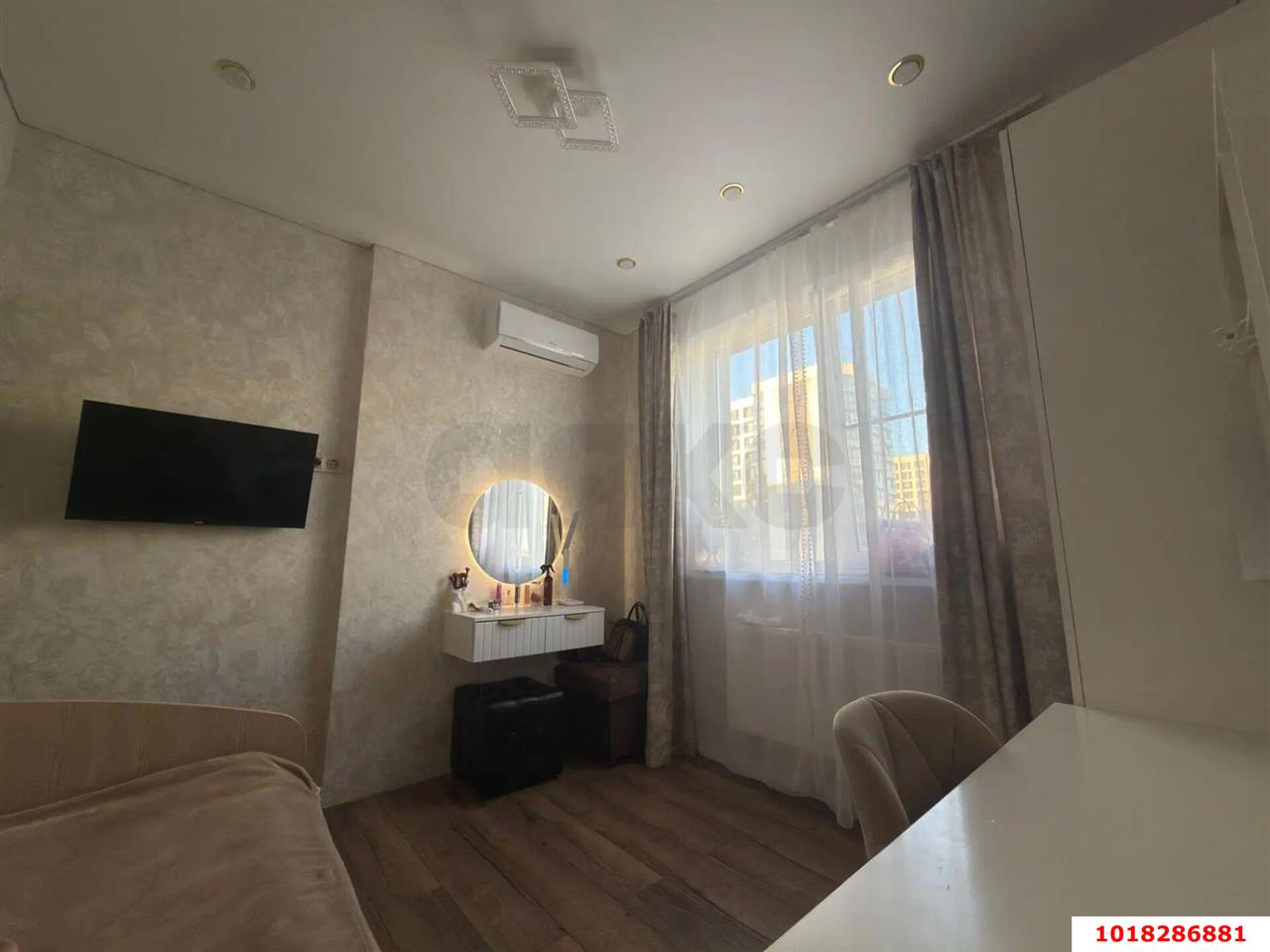 Фото №8: 3-комнатная квартира <span class="whitespace-nowrap">72 м²</span>, <span class="whitespace-nowrap">12/16 эт.</span> - Краснодар, Прикубанский внутригородской округ, мкр. ЖК Хорошая Погода, ул. Кирилла Россинского, 3/1