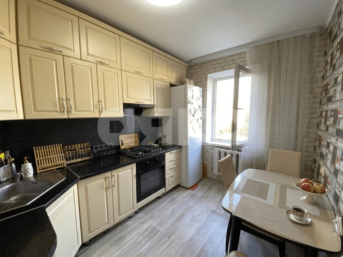 Фото №6: 2-комнатная квартира <span class="whitespace-nowrap">52 м²</span>, <span class="whitespace-nowrap">8/9 эт.</span> - Армавир, мкр. 8-й, 2/1