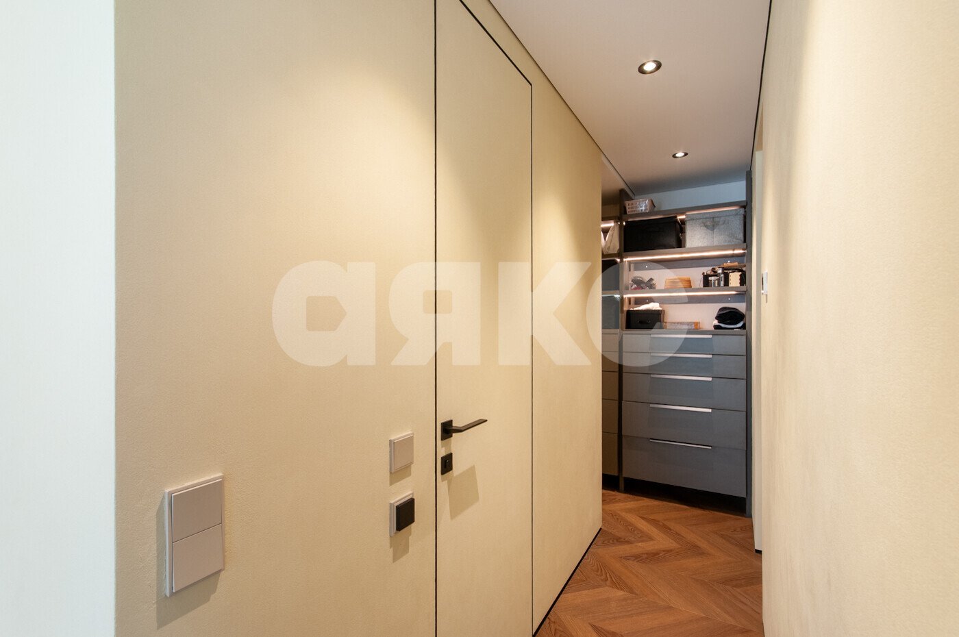 Фото №26: 4-комнатная квартира <span class="whitespace-nowrap">170 м²</span>, <span class="whitespace-nowrap">22/23 эт.</span> - Москва, ул. Красная Сосна, 3А