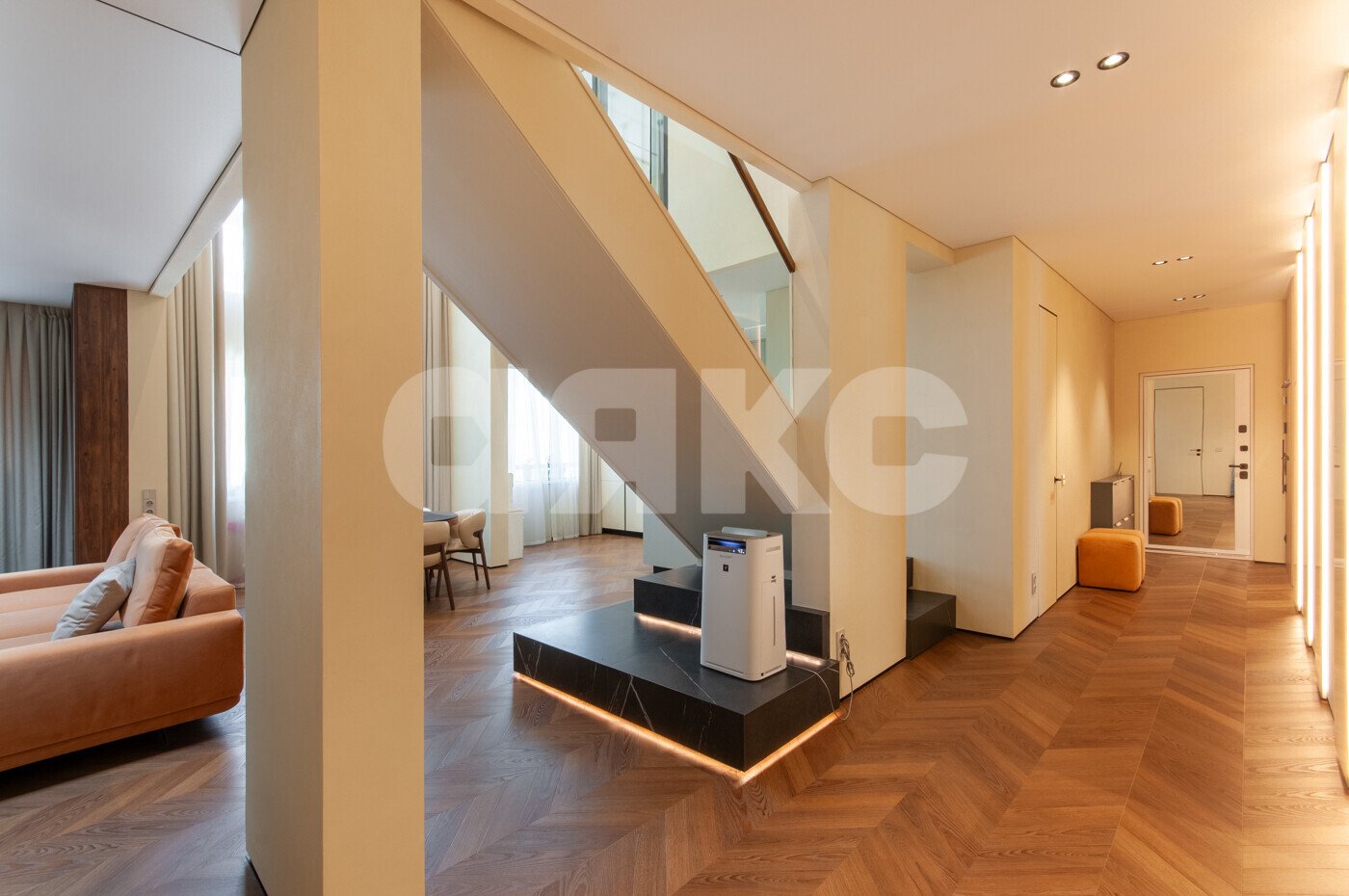 Фото №3: 4-комнатная квартира <span class="whitespace-nowrap">170 м²</span>, <span class="whitespace-nowrap">22/23 эт.</span> - Москва, ул. Красная Сосна, 3А