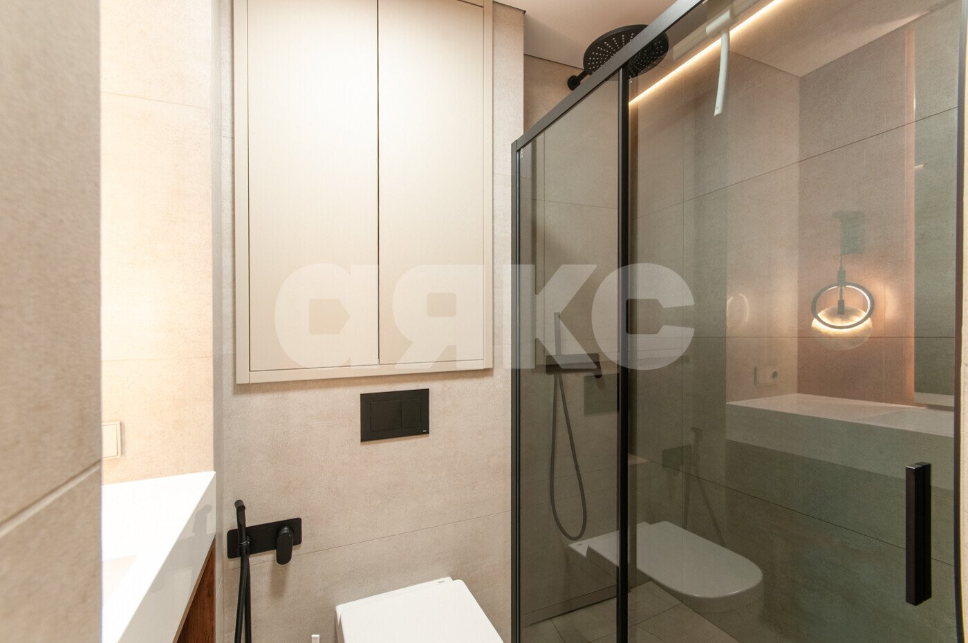 Фото №27: 4-комнатная квартира <span class="whitespace-nowrap">170 м²</span>, <span class="whitespace-nowrap">22/23 эт.</span> - Москва, ул. Красная Сосна, 3А