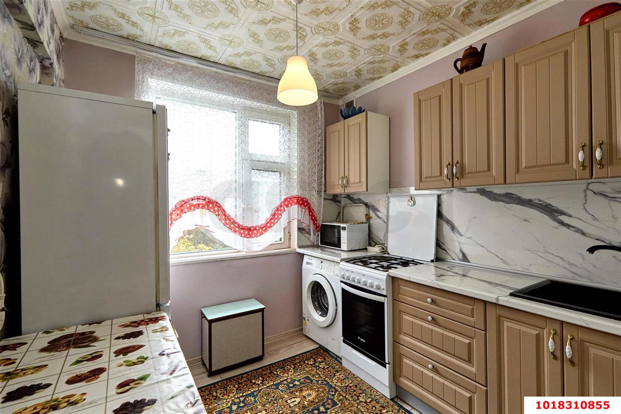 Фото №6: 3-комнатная квартира <span class="whitespace-nowrap">53 м²</span>, <span class="whitespace-nowrap">5/5 эт.</span> - Краснодар, Прикубанский внутригородской округ, мкр. Фестивальный, ул. Яна Полуяна, 34