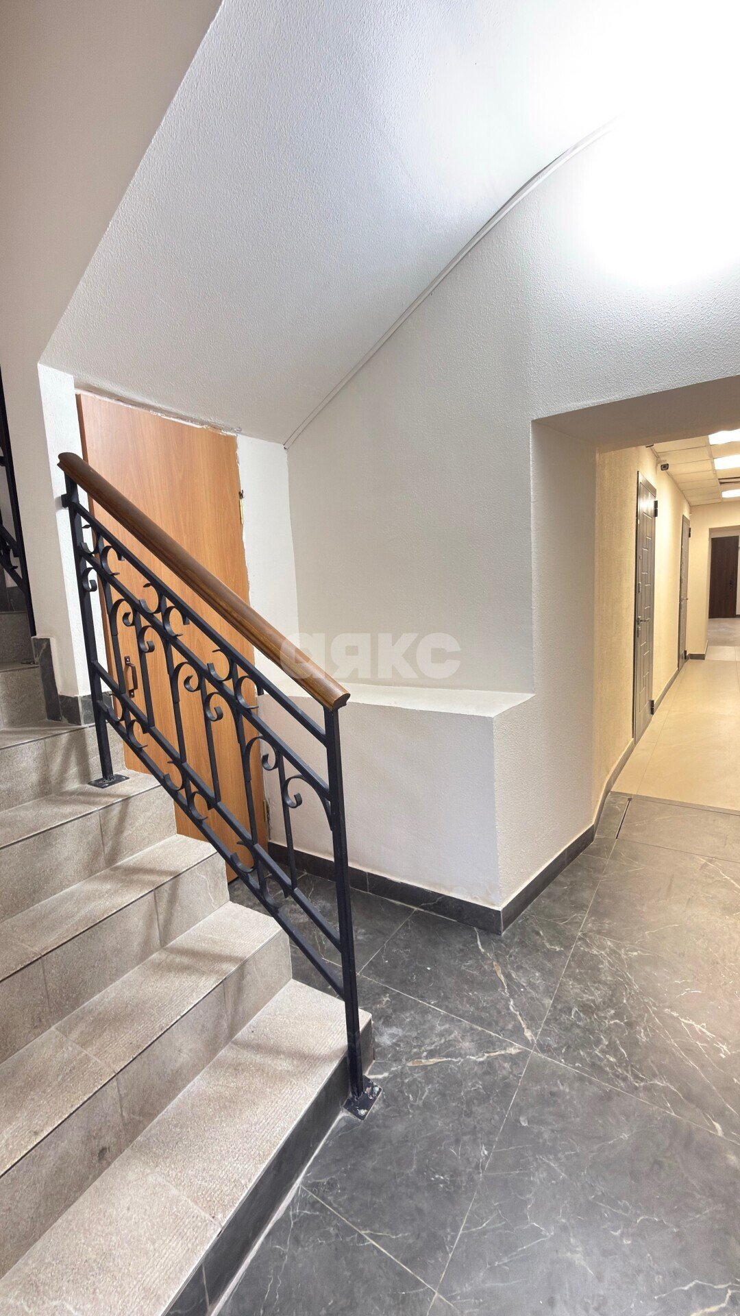 Фото №19: Коммерция <span class="whitespace-nowrap">12 м²</span>, <span class="whitespace-nowrap">-1/4 эт.</span> - Москва, ул. Покровка, 42с1