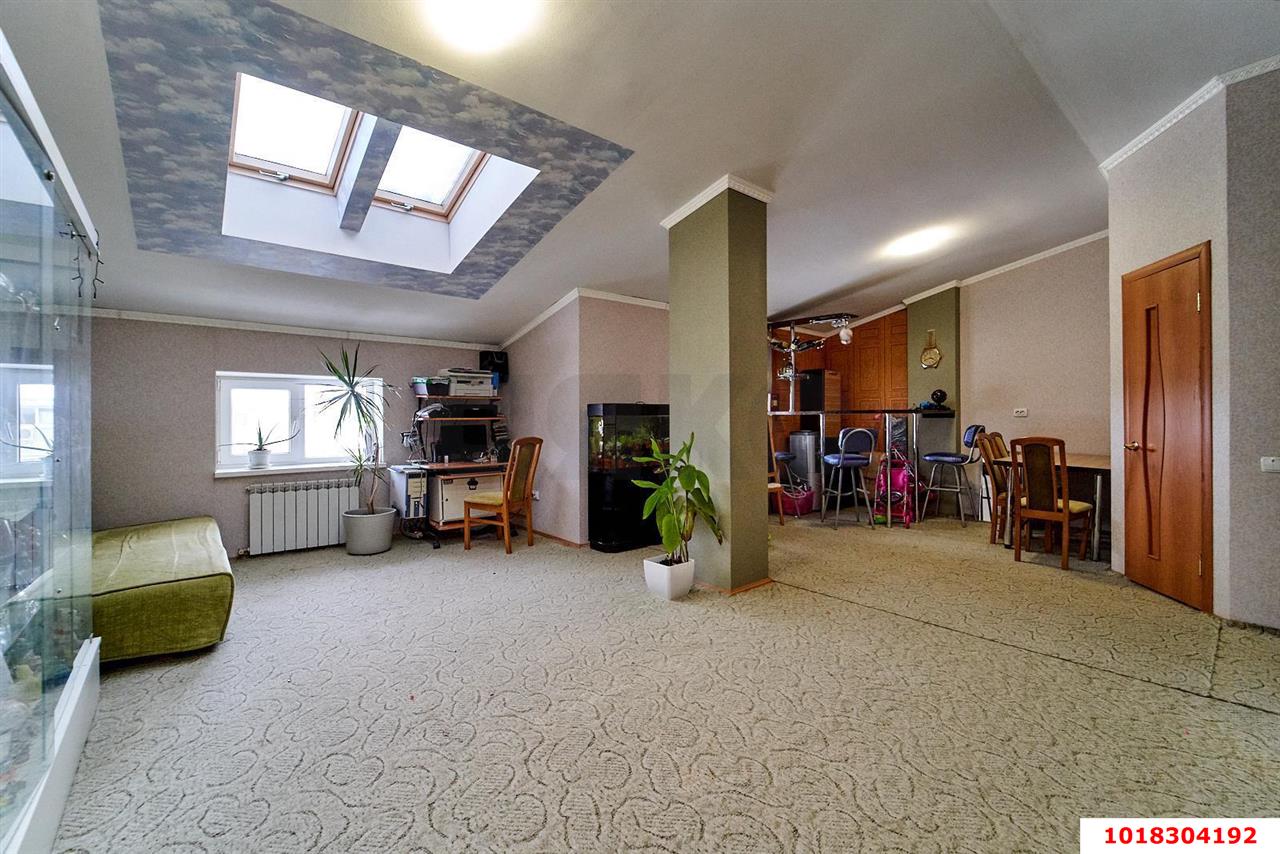 Фото №7: 3-комнатная квартира <span class="whitespace-nowrap">157 м²</span>, <span class="whitespace-nowrap">7/8 эт.</span> - Краснодар, Прикубанский внутригородской округ, мкр. Восточно-Кругликовский, ул. Черкасская, 81