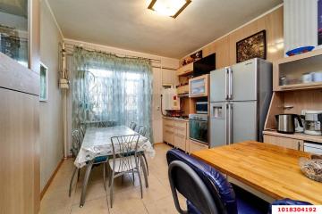 Фото №1: 3-комнатная квартира <span class="whitespace-nowrap">157 м²</span>, <span class="whitespace-nowrap">7/8 эт.</span> - Краснодар, мкр. Восточно-Кругликовский, ул. Черкасская, 81