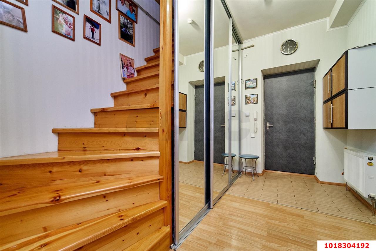 Фото №4: 3-комнатная квартира <span class="whitespace-nowrap">157 м²</span>, <span class="whitespace-nowrap">7/8 эт.</span> - Краснодар, Прикубанский внутригородской округ, мкр. Восточно-Кругликовский, ул. Черкасская, 81