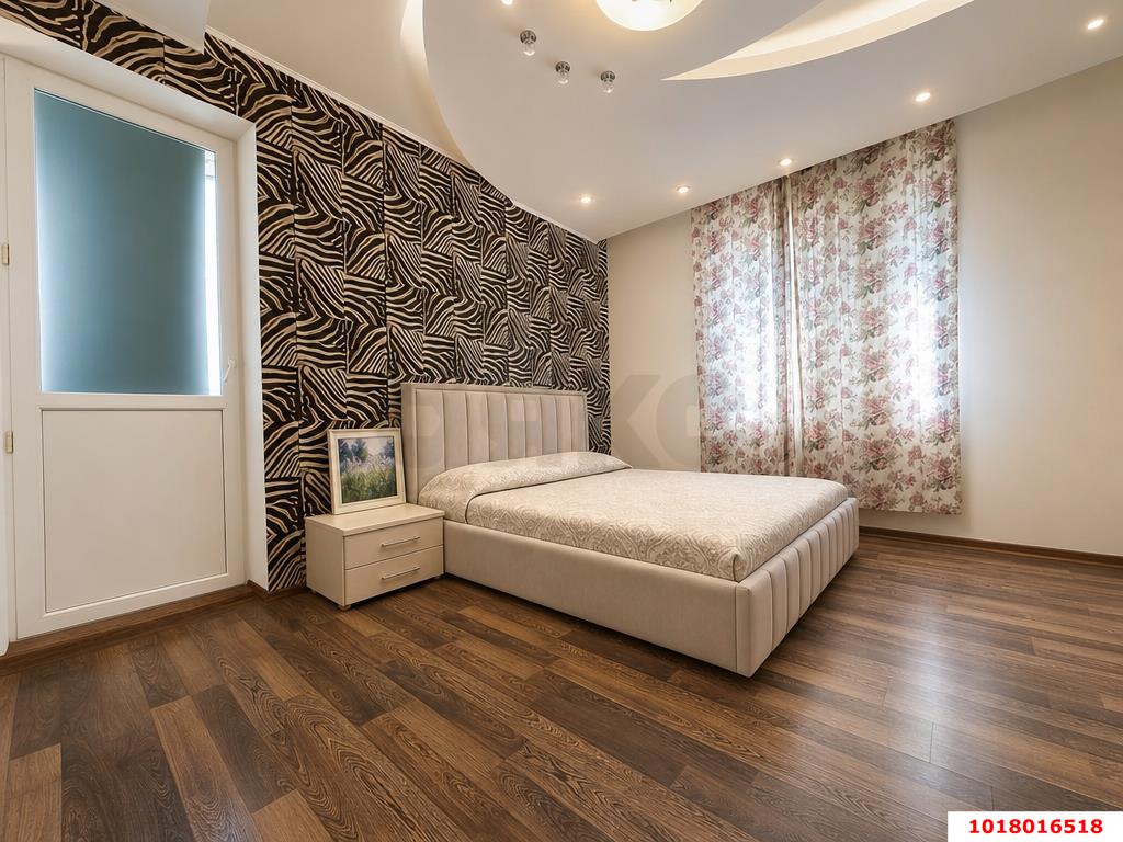 Фото №4: 2-комнатная квартира <span class="whitespace-nowrap">73 м²</span>, <span class="whitespace-nowrap">12/16 эт.</span> - Краснодар, Кожзавод, мкр. Западный внутригородской округ, ул. Кожевенная, 58
