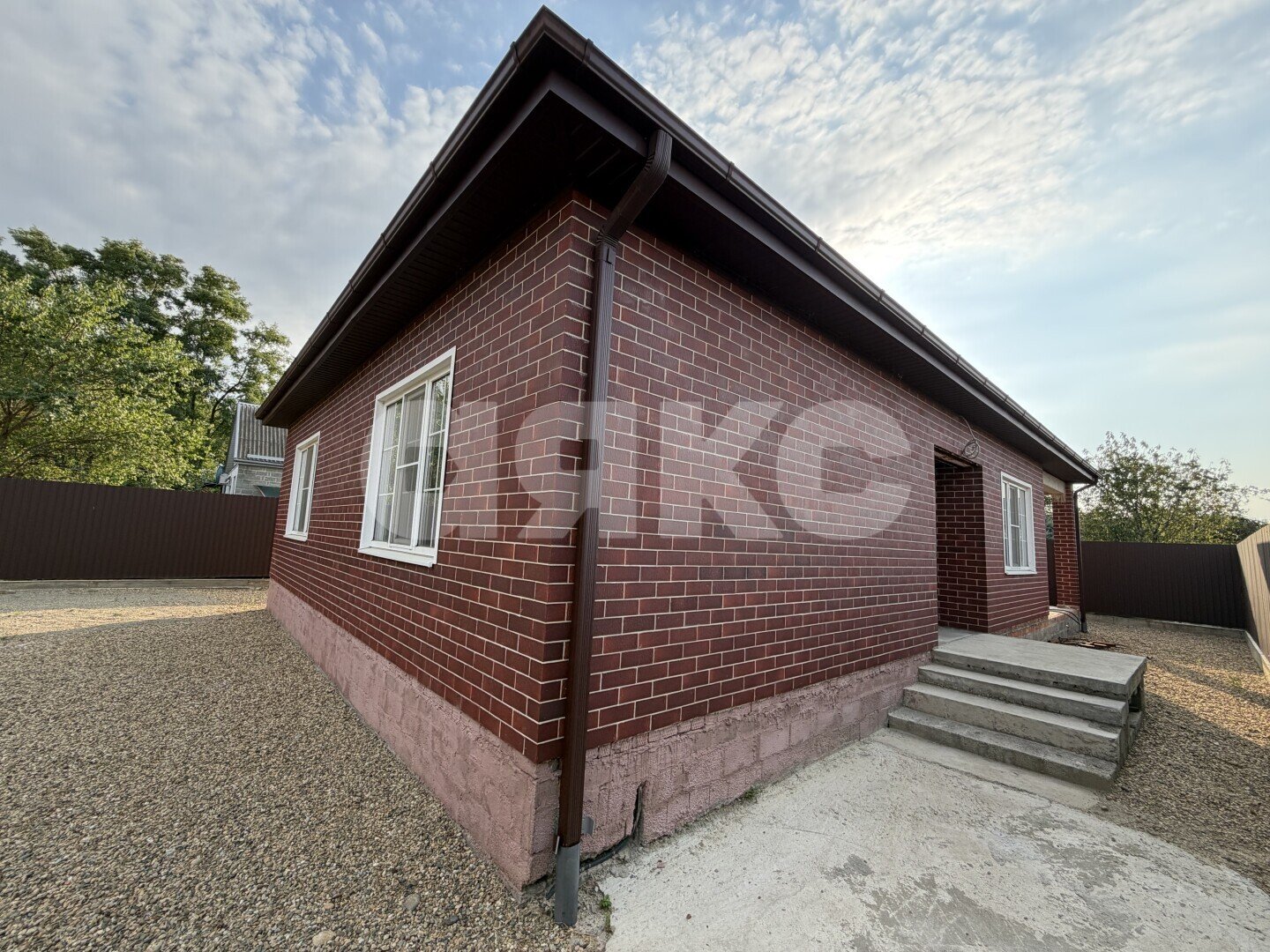 Фото №9: Дом <span class="whitespace-nowrap">141 м²</span> <span class="whitespace-nowrap">+ 4.2 сот.</span>, <span class="whitespace-nowrap">1 эт.</span> - Вольное, ул. Зелёная, 50А