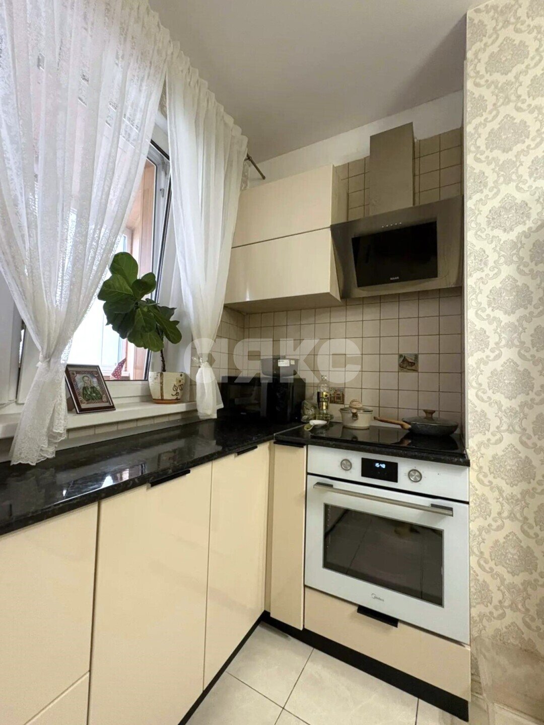 Фото №5: 3-комнатная квартира <span class="whitespace-nowrap">77 м²</span>, <span class="whitespace-nowrap">3/13 эт.</span> - Волгоград, Краснооктябрьский, мкр. ЖК Красная Усадьба, ул. Генерала Штеменко, 5