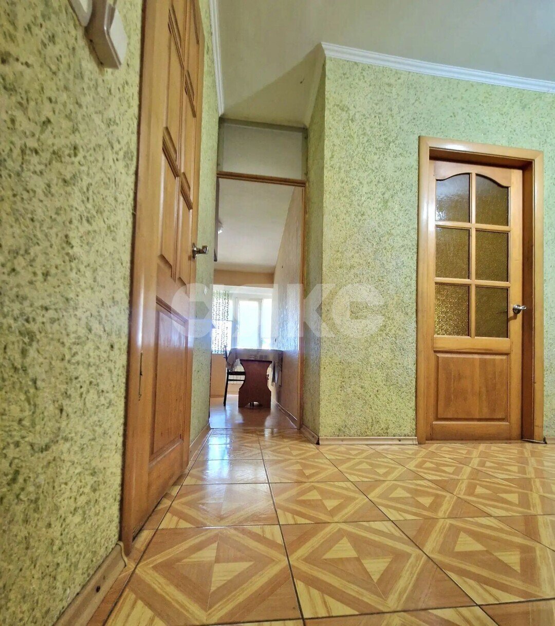 Фото №12: 2-комнатная квартира <span class="whitespace-nowrap">52 м²</span>, <span class="whitespace-nowrap">2/2 эт.</span> - Новокубанск, ул. Первомайская, 186