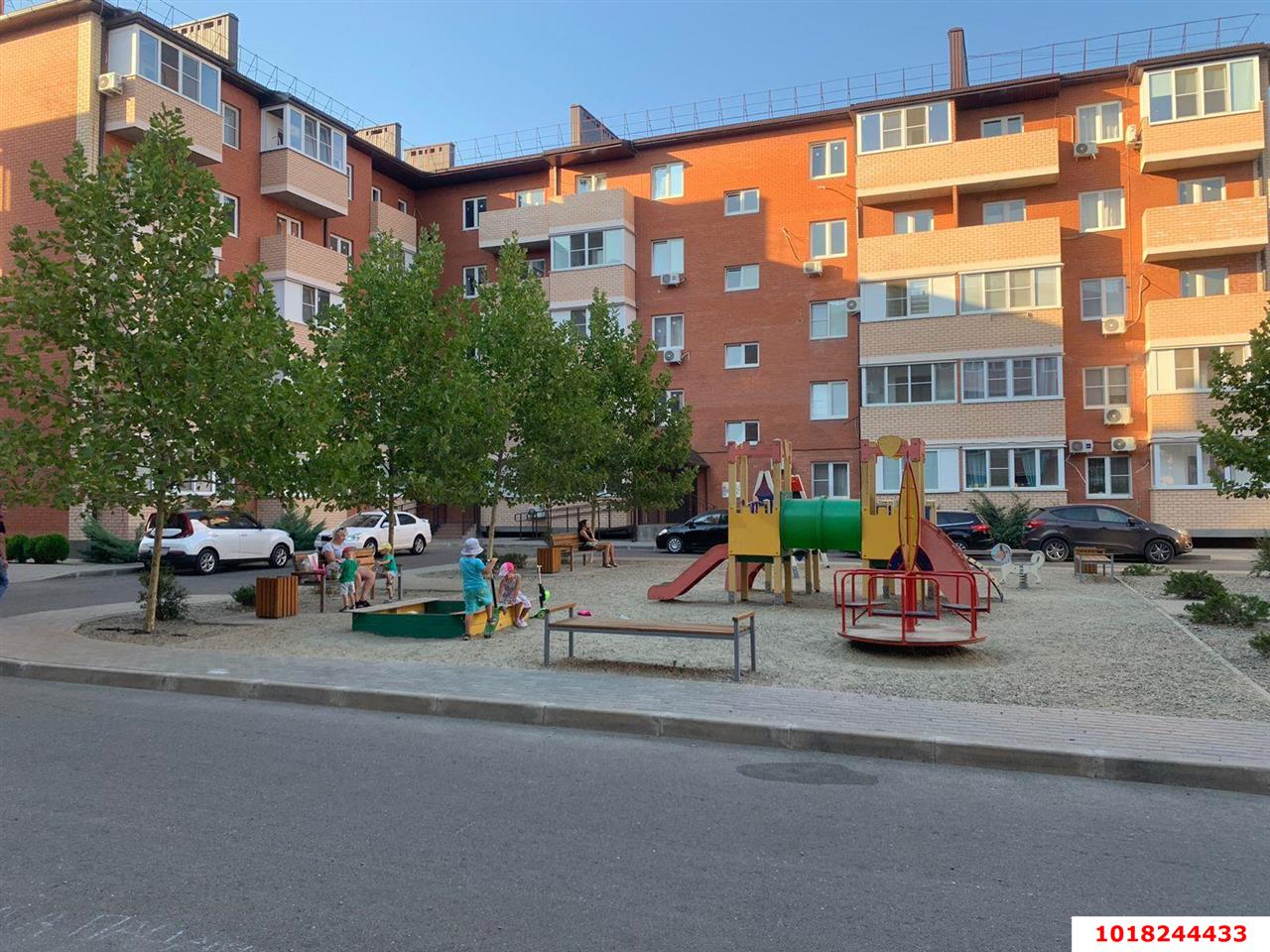 Фото №2: 1-комнатная квартира <span class="whitespace-nowrap">32 м²</span>, <span class="whitespace-nowrap">1/5 эт.</span> - Новая Адыгея, мкр. ЖК Дарград, ул. Тургеневское шоссе, 33/2к27