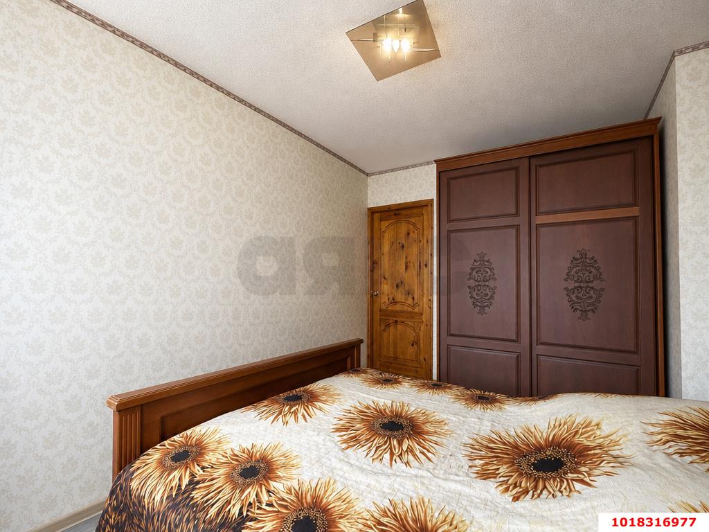 Фото №8: 2-комнатная квартира <span class="whitespace-nowrap">56 м²</span>, <span class="whitespace-nowrap">6/10 эт.</span> - Краснодар, Прикубанский внутригородской округ, мкр. Завод Измерительных Приборов, ул. имени 40-летия Победы, 33/1