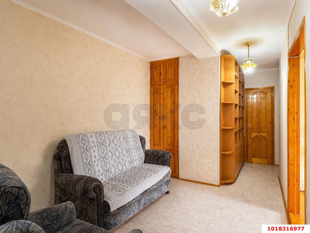Фото №9: 2-комнатная квартира <span class="whitespace-nowrap">56 м²</span>, <span class="whitespace-nowrap">6/10 эт.</span> - Краснодар, Прикубанский внутригородской округ, мкр. Завод Измерительных Приборов, ул. имени 40-летия Победы, 33/1