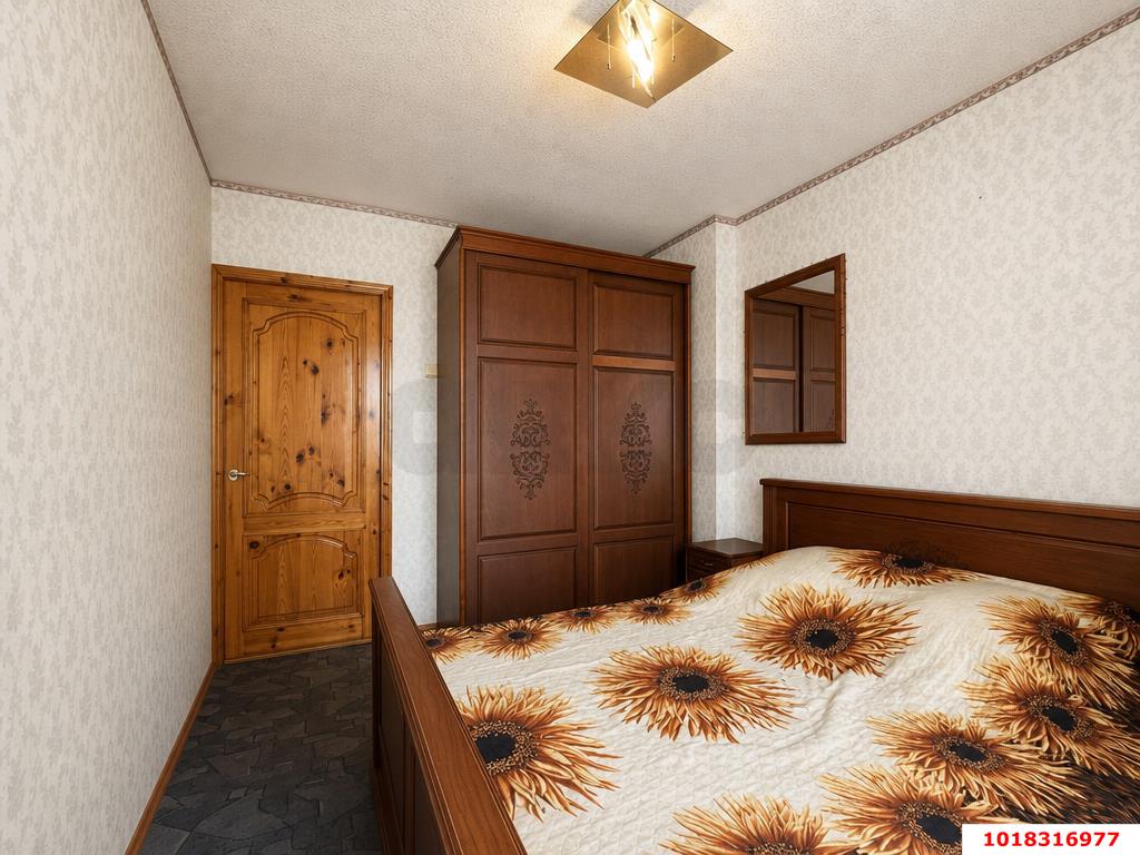 Фото №7: 2-комнатная квартира <span class="whitespace-nowrap">56 м²</span>, <span class="whitespace-nowrap">6/10 эт.</span> - Краснодар, Прикубанский внутригородской округ, мкр. Завод Измерительных Приборов, ул. имени 40-летия Победы, 33/1