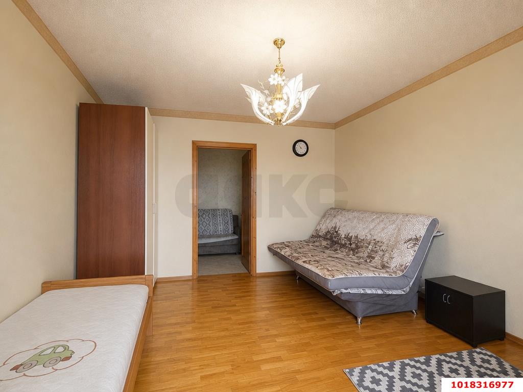 Фото №5: 2-комнатная квартира <span class="whitespace-nowrap">56 м²</span>, <span class="whitespace-nowrap">6/10 эт.</span> - Краснодар, Прикубанский внутригородской округ, мкр. Завод Измерительных Приборов, ул. имени 40-летия Победы, 33/1