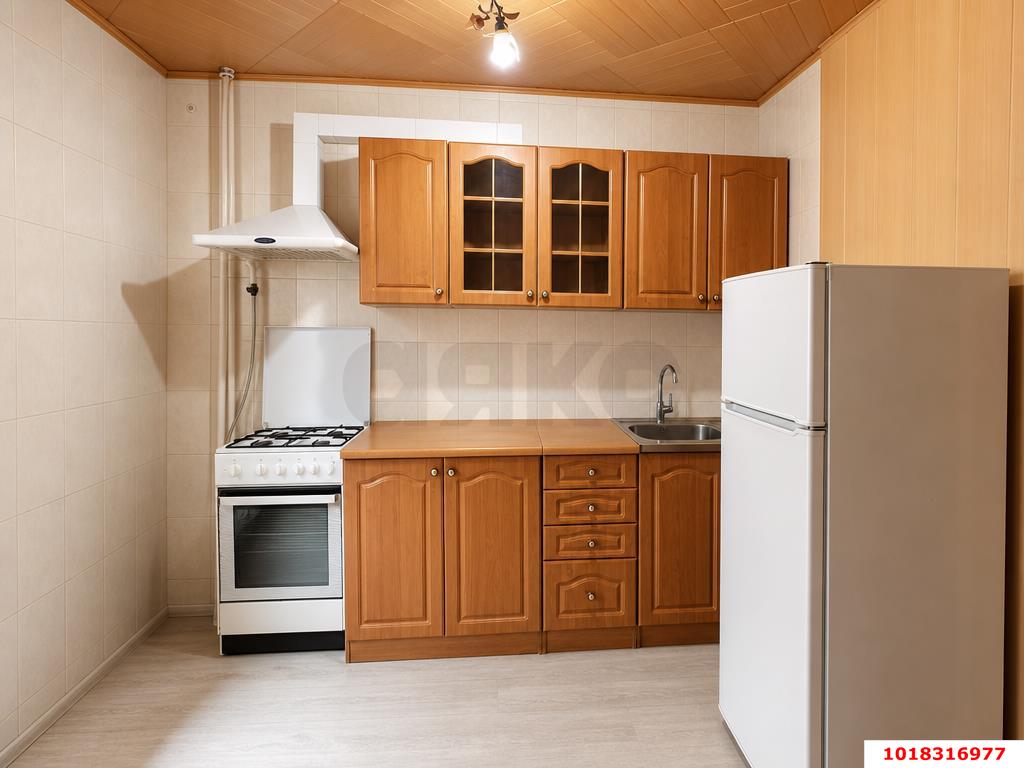Фото №4: 2-комнатная квартира <span class="whitespace-nowrap">56 м²</span>, <span class="whitespace-nowrap">6/10 эт.</span> - Краснодар, Прикубанский внутригородской округ, мкр. Завод Измерительных Приборов, ул. имени 40-летия Победы, 33/1