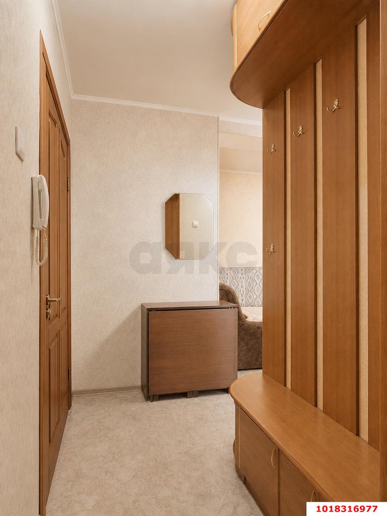 Фото №10: 2-комнатная квартира <span class="whitespace-nowrap">56 м²</span>, <span class="whitespace-nowrap">6/10 эт.</span> - Краснодар, Прикубанский внутригородской округ, мкр. Завод Измерительных Приборов, ул. имени 40-летия Победы, 33/1