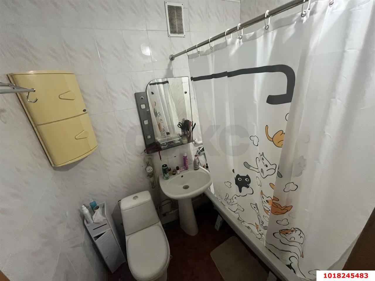Фото №8: 1-комнатная квартира <span class="whitespace-nowrap">32 м²</span>, <span class="whitespace-nowrap">2/5 эт.</span> - Краснодар, Центральный внутригородской округ, мкр. Завод Измерительных Приборов, ул. Офицерская, 50А